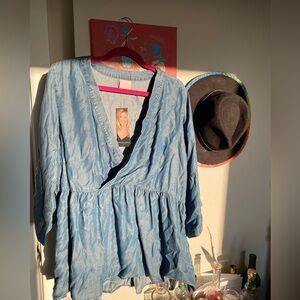 Lori Felt Chambray Top